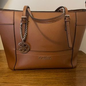 Guess Handbag Medium Brown🌻🤎